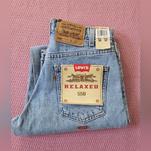 Levi's Denim - Women's LEVI’S 550 Relaxed Fit Jeans 30*32 New brand